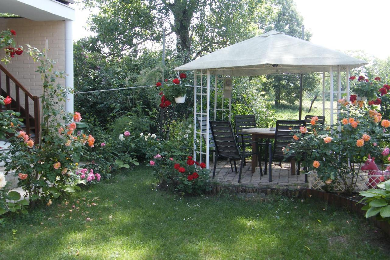 Ferienwohnung Holly Vendeghaz Hajdúszoboszló Exterior foto